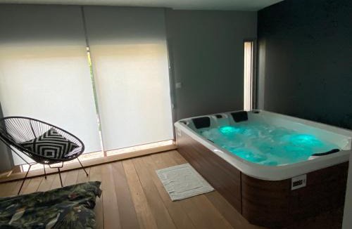 Saint-Andre-des-Eaux Villa | Villa 96 Golf de la Baule avec piscine et spa