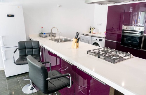 Sitges Villa | Villa a 3 min de la Playa Para 10 Personas