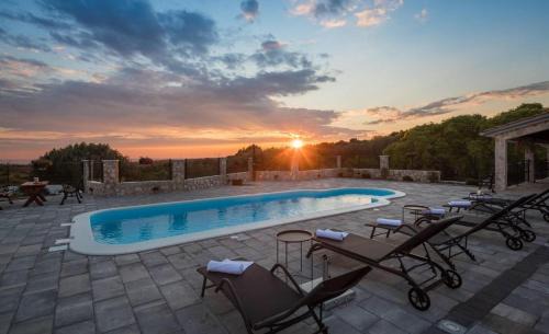 Jarebinjak Villa | Villa Adamaris