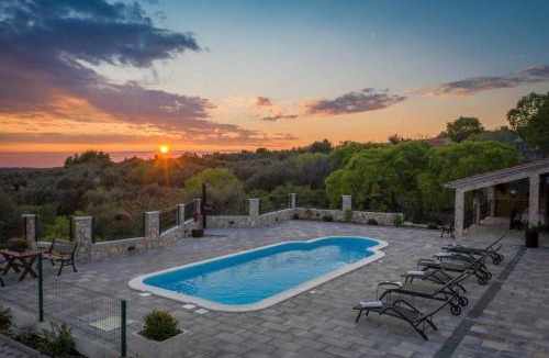 Jarebinjak Villa | Villa Adamaris