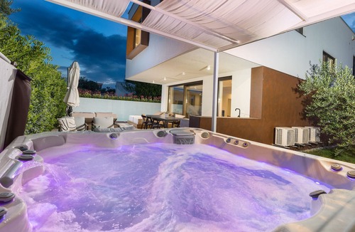 Gregovica Villa | Villa Adora for 6 people in Pula with private pool, jacuzzi & children playground