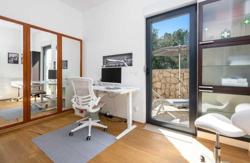 Stikovica Villa | Villa Agave - Four Bedroom Villa with Swimming Pool