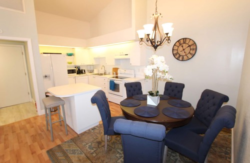 Parkdale Villa | Villa Agnes - heated Pool Villa