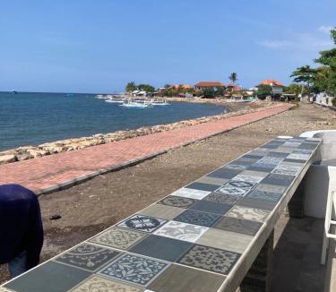 Lovina House | Villa Agung Beach Inn