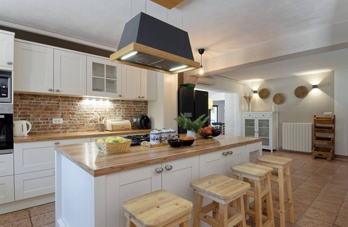 Valica Villa | Villa Al Parco - 14 Persons, 6 Bedrooms, Neighbor free, Private Pool
