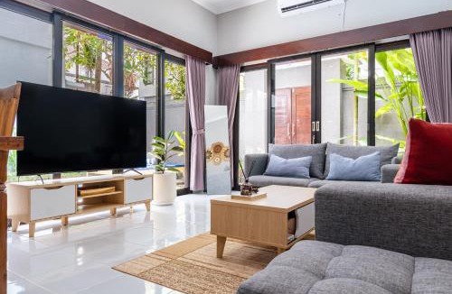 Dewi Sri Villa | Villa Alase - 3 BR Private Pool Villa, Legian Seminyak