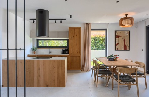 Kadumi Villa | Villa Albona by Villas Guide