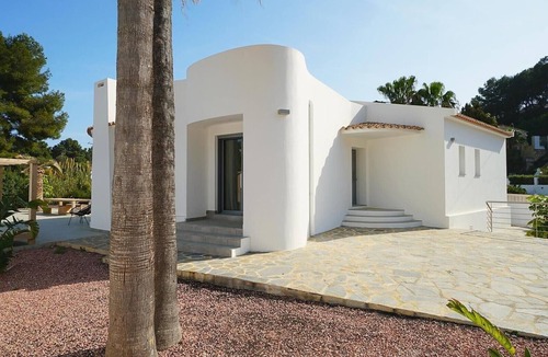 San Jaime Villa | Villa 'Alegria' with Sea View, Wi-Fi and Air Conditioning