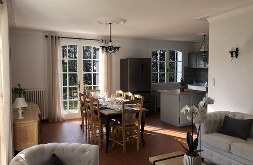 La Garnache Villa | Villa 'Alice 8 Pers Avec Piscine' with Private Pool, Private Terrace and Wi-Fi