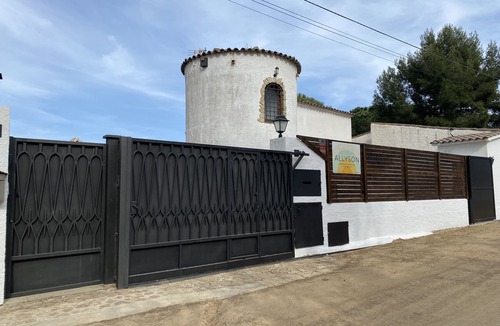 Lloret de Mar House | Villa Allyson #Relax with pool and good location