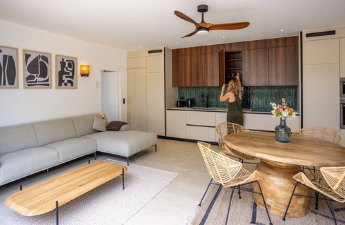 Hyeres Villa | VILLA ALMANARRA