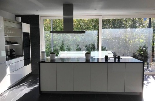 Ruetli House | Villa am See 1/Beach House