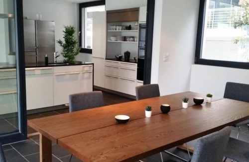 Ruetli House | Villa am See 5/Beach House by Interhome