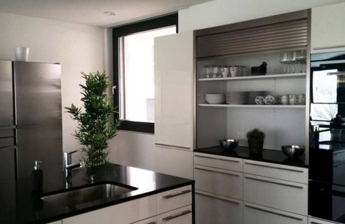 Ruetli House | Villa am See 5/Beach House by Interhome