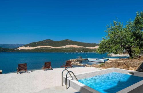 Putnikovic Villa | Villa am Strand Olive Mill