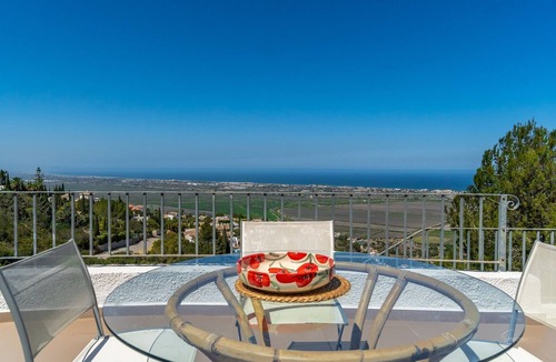Monte Pego Villa | Villa 'Amalia' with Sea View, Wi-Fi and Air Conditioning