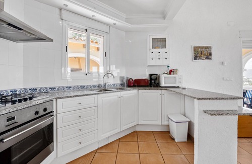 Pedreguer Villa | Villa "Amanda" with Sea View, Private Pool & Wi-Fi
