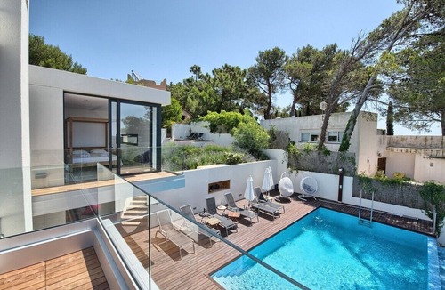Begur Villa | Villa 'Amapola' with Mountain View, Wi-Fi and Air Conditioning