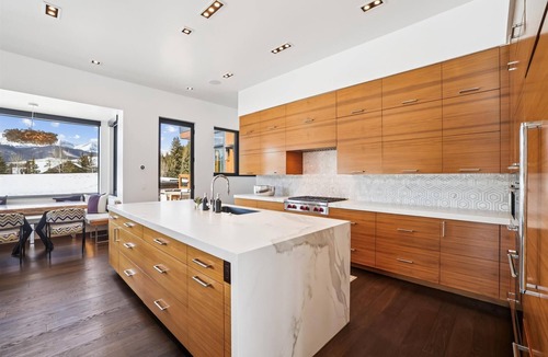 Breckenridge House | Villa Amara: Luxury Home with Great Amenities! New Listing!