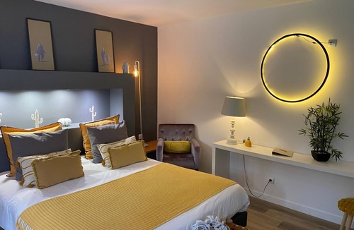 Anatole France House | Villa Ambrosia