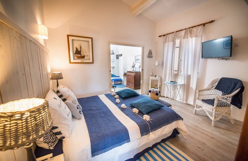 Anatole France House | Villa Ambrosia