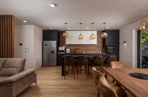 Obrs Villa | Villa Amelie by Villas Guide