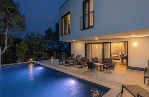 Obrs Villa | Villa Amelie by Villas Guide