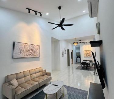 Tanjung Rambutan House | Villa Ammara Homestay