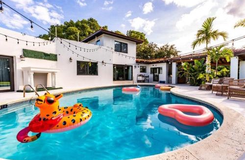 Coral Way Villa | Villa Amor del Mar