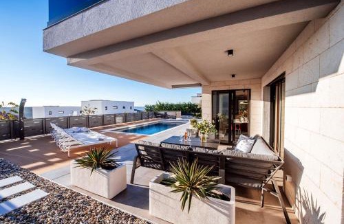 Debeljak Villa | Villa AMore by Feel Croatia