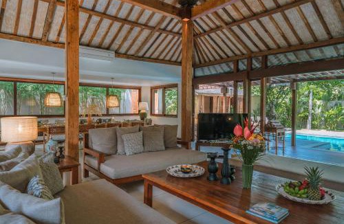 Batubelig Villa | Villa Amore - Elegant 4-br Villa close to the beach