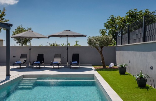 Brecevici Villa | Villa Ana by Villas Guide