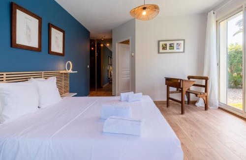 Beziers Villa | Villa Andria Family-friendly trampoline & pool