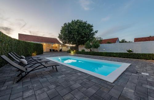Skabrnja Villa | Villa Andu ZadarVillas