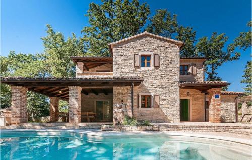 Brecevici House | Villa Anneliese