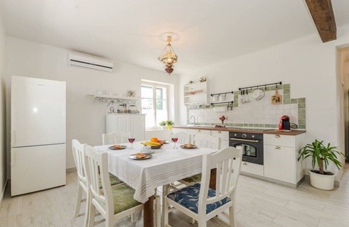 Dragove Villa | Villa Antica, rustic dalmatian house with pool