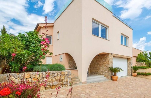 Kornic Villa | Villa Antonia - FourBedroom Villa With Sauna and jacuzzi