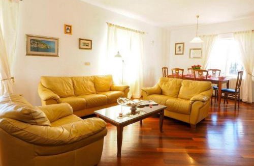 Mocici Villa | Villa Antonija - Four-Bedroom Villa with Terrace and Private Pool