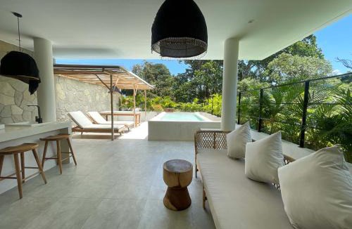 Umalas Villa | Villa Anwa Cove - Gorgeous 6-BR & 2-Pool Villa in Bali