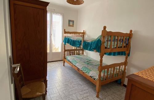 Sainte-Marie-la-Mer Villa | Villa any comfort with two steps of the sea