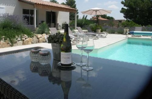 Pouzols-Minervois Villa | VILLA APHRODITE - sleeps 6 with heated pool and air conditioning