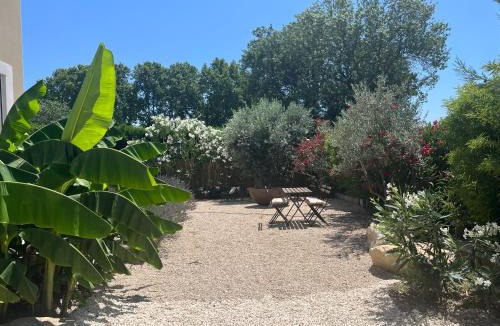 Saint-Etienne-du-Gres House | Villa Aprile