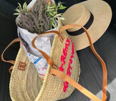 Saint-Etienne-du-Gres House | Villa Aprile