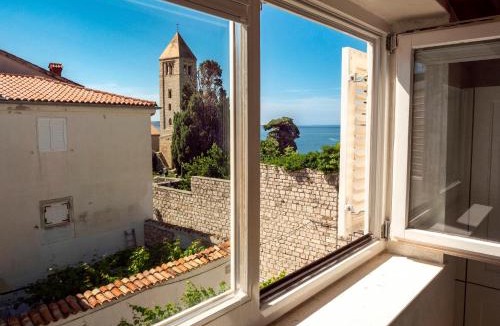 Rab Villa | Villa Arba - authentic Mediterranean villa with jacuzzi
