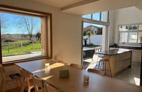 Arbonne Villa | Villa Arbonne, 4 bedrooms, 8 persons