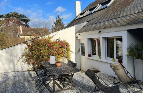 Le Celle-Saint-Cloud Villa | VILLA ARCHITECT, ECRIN DE VERDURE, LA CELLE SAINT CLOUD