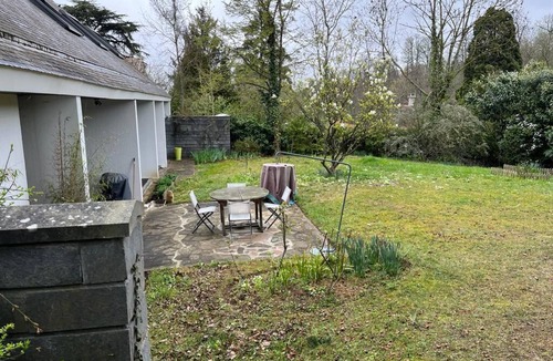 Le Celle-Saint-Cloud Villa | VILLA ARCHITECT, ECRIN DE VERDURE, LA CELLE SAINT CLOUD