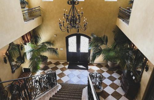 Arden-Arcade Bed & Breakfast | Villa Arden Hills