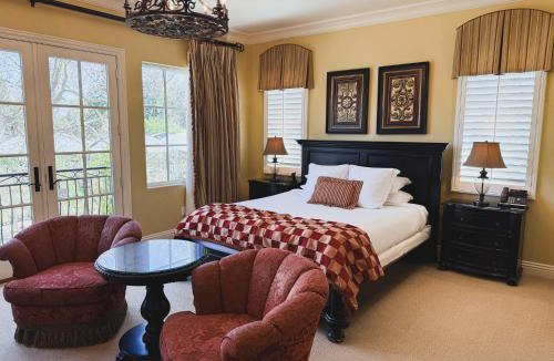 Arden-Arcade Bed & Breakfast | Villa Arden Hills