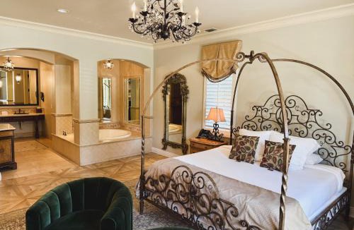 Arden-Arcade Bed & Breakfast | Villa Arden Hills